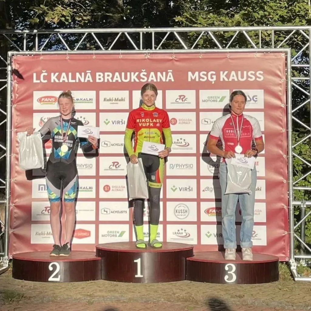 Миколаївські велогонщиці тріумфально виступили у чемпіонаті Латвії з гонок вгору (ФОТО) 5