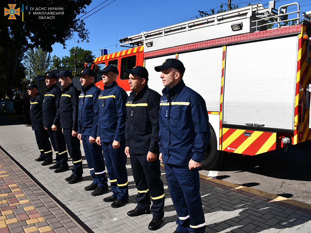 Рятувальникам Миколаївщини передали нові аварійно-рятувальні та пожежні автомобілі (ФОТО) 5