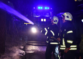 Внаслідок ворожих обстрілів виникли пожежі в Миколаєві та Новій Одесі (ФОТО)