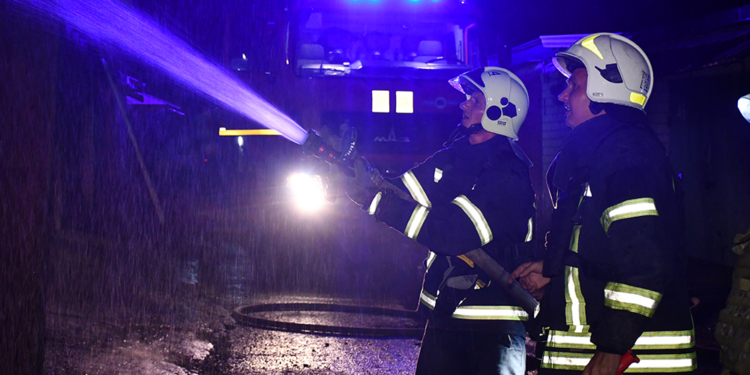 Внаслідок ворожих обстрілів виникли пожежі в Миколаєві та Новій Одесі (ФОТО)