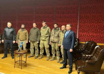 З полону звільнили 215 захисників України –  200 з них поміняли на Медведчука. На волі команди “Азову” Редіс і Калина. Повний список. (ФОТО, ВІДЕО)