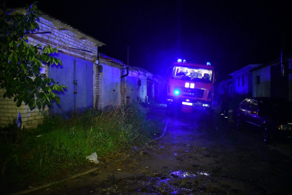 В Миколаєві за добу було дві пожежі, і обидві – через російські обстріли (ФОТО) 8