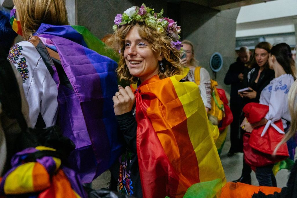 В Україні відбувся перший МетроПрайд – в харківському метро (ФОТО) 8