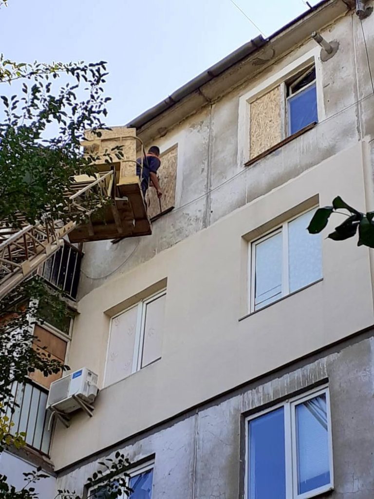 В Миколаєві російськими обстрілами пошкоджено 595 багатоповерхівок і 840 приватних будинків – мер (ФОТО) 9