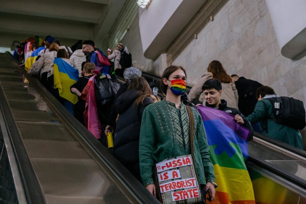 В Україні відбувся перший МетроПрайд – в харківському метро (ФОТО) 10