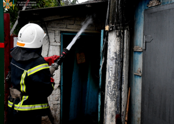 З 5 пожеж на Миколаївщині за добу дві спалахнули через російські обстріли (ФОТО)