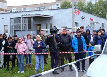 Шукали фашістів тут? В іжевську чоловік із свастикою влаштував розстріл у школі – 13 загиблих (ФОТО, ВІДЕО)