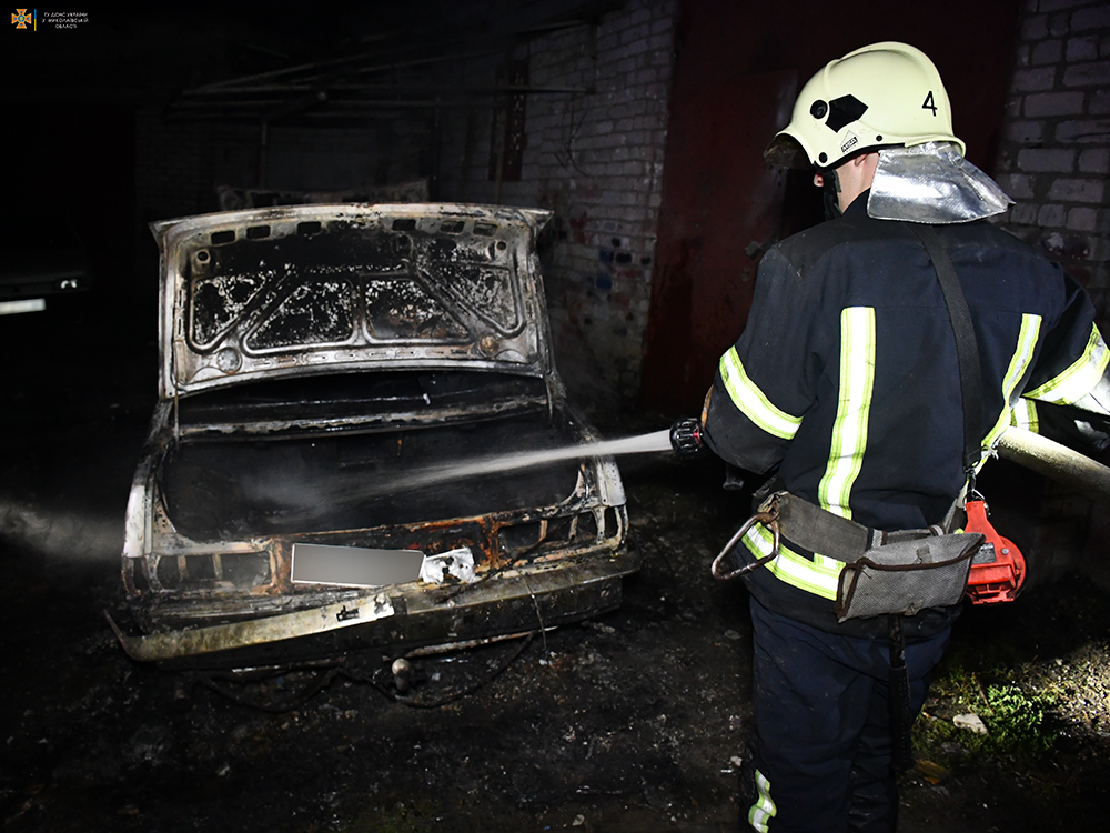 В Миколаєві за добу було дві пожежі, і обидві – через російські обстріли (ФОТО) 16