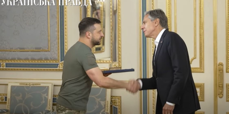 “Важливий сигнал”. Блінкен зустрівся с Зеленським (ВІДЕО)