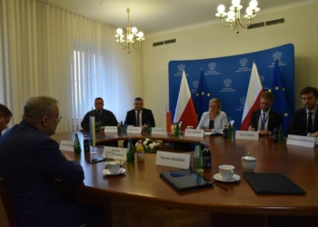 Уряд України попри заборону дозволив експорт 100 тис. тонн вугілля до Польщі