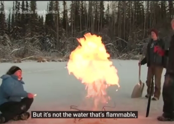 На Алясці з’являється все більше озер з «киплячим» метаном (ВІДЕО)