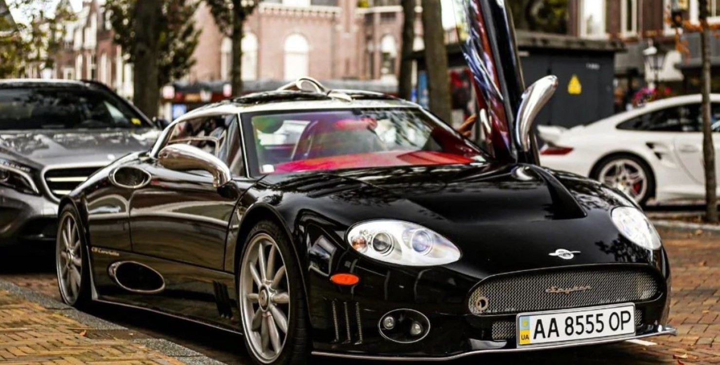 Біженці? В Європі помітили легендарние авто на українських номерах (ФОТО)