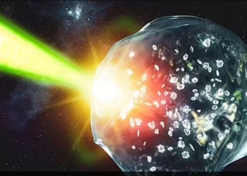 Алмазний дощ. У США вчені створили дорогоцінне каміння із пластикових пляшок (ВІДЕО)