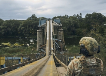 Відступаючи, рашисти замінували міст при в’їзді в Балаклію 400 кг тротилу