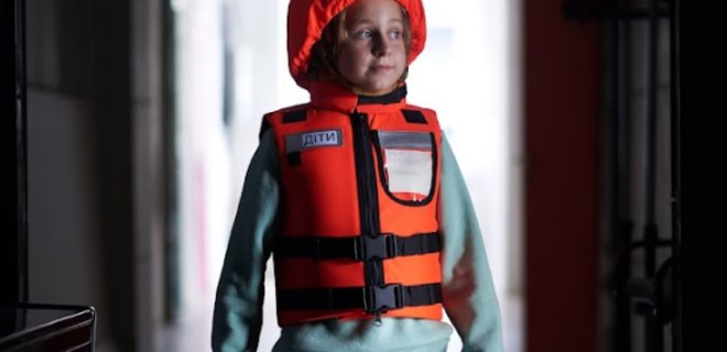 У Львові почали виготовляти дитячі бронежилети - для евакуації дітей із зон бойових дій (ФОТО) 1
