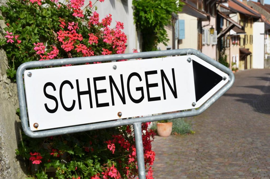 Еще три європейські країни увійдуть до Шенгенської зони 1