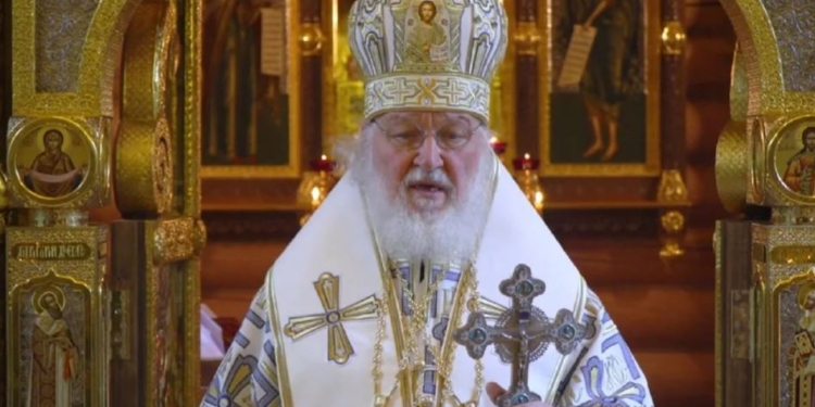 “На полях междоусобной брани, в братоубийственной войне”. Патріарх Кирило штовхає мобілізованих в обійми смерті, “вірить”, що вона змиє з них всі гріхи (ВІДЕО)