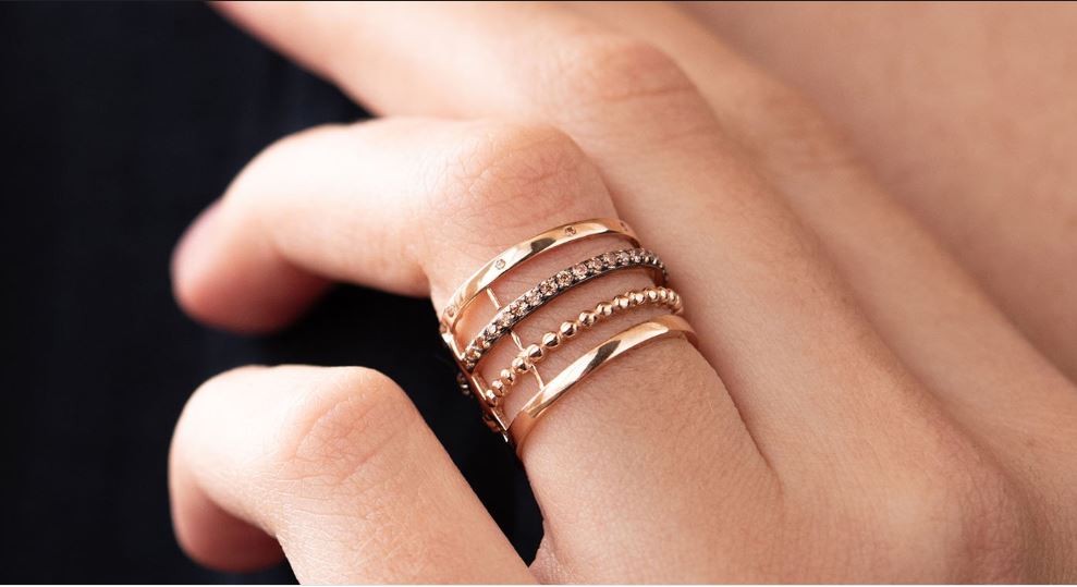 Как может выглядеть золотое кольцо «Дорожка»? «Oniks» называет несколько украшений (ФОТО) 5