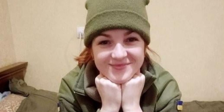 Захисниця Маріуполя, яку щойно звільнили з полону, народила дівчинку