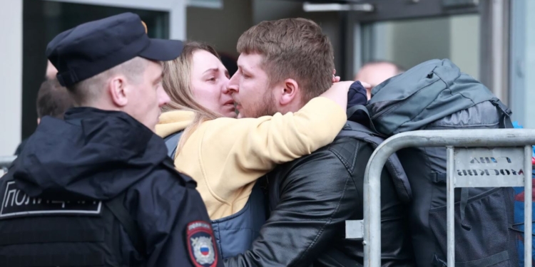 «Народна війна з НАТО». Пропагандисти рф отримали методички про те, як потрібно говорити про мобілізацію, щоб у росіян “виникла радість”