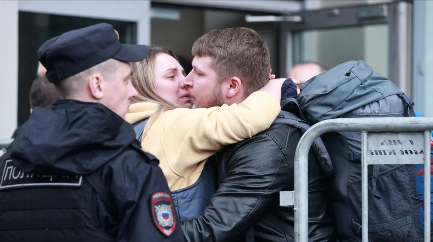 «Народна війна з НАТО». Пропагандисти рф отримали методички про те, як потрібно говорити про мобілізацію, щоб у росіян “виникла радість”