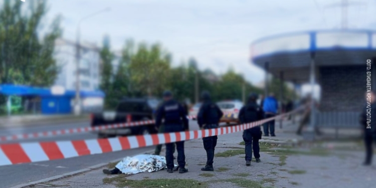 Кількість загиблих внаслідок обстрілу зупинки в Миколаєві зросла до 3 (ФОТО)