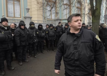 В одному окопі адвокати, судді,  прокурори і звинувачені. Як і чому українські в’язні йдуть воювати проти Росії (ФОТО)