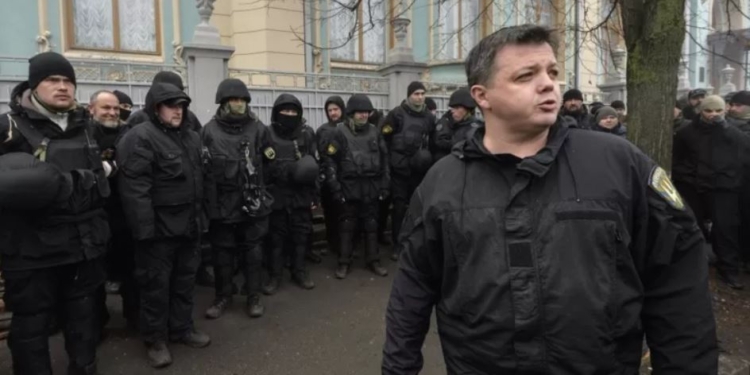 В одному окопі адвокати, судді,  прокурори і звинувачені. Як і чому українські в’язні йдуть воювати проти Росії (ФОТО)