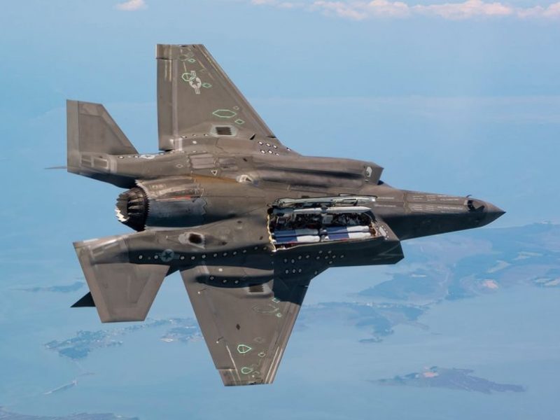 США провели пробний пуск із винищувача F-35 нової розумної бомби StormBreaker