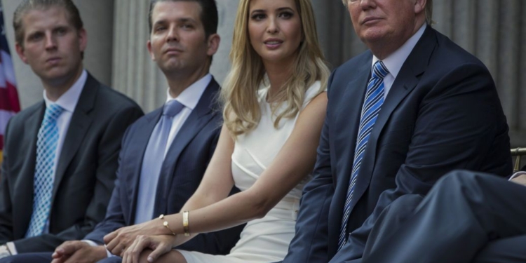 Трампа та його дітей звинуватили в масштабному шахрайстві, генпрокуратура вимагає $250 млн. штрафу