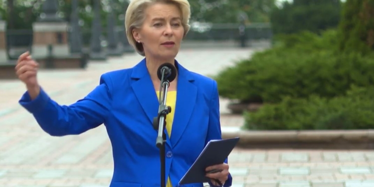 ЄС хоче збільшити постачає електрики з України, – Урсула фон дер Ляєн (ВІДЕО)