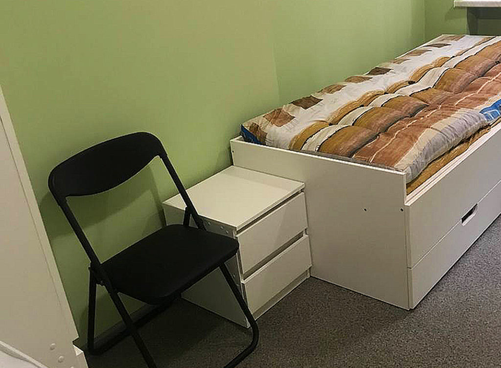 Миколаїв отримав партію меблів для гуртожитку, в якому будуть жити переселенці та працівники критичної інфраструктури міста (ФОТО) 22