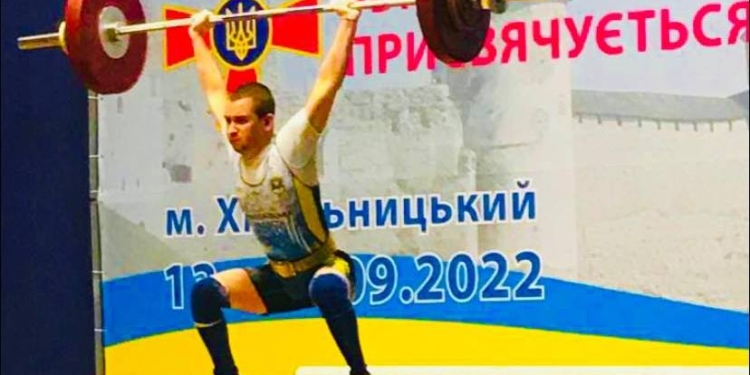 Миколаївський спортсмен здобув нагороду чемпіонату України з важкої атлетики (ФОТО)