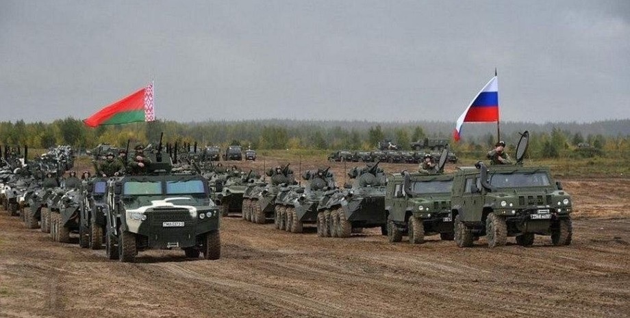 У білорусь прибули перші ешелони з російськими військовими 1