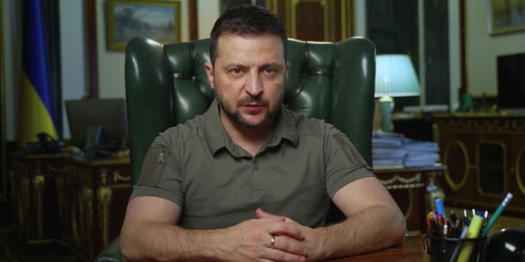 Тільки на Херсонщині було звільнено і стабілізовано понад 0,5 тисячі кв.км. Настане день, коли ми скажемо і про звільнення Криму – звернення Зеленського (ВІДЕО)