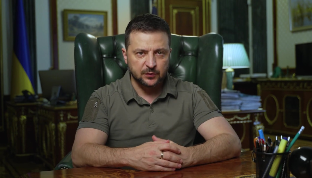 Тільки на Херсонщині було звільнено і стабілізовано понад 0,5 тисячі кв.км. Настане день, коли ми скажемо і про звільнення Криму – звернення Зеленського (ВІДЕО)