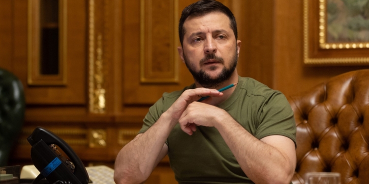 Обговорили ситуацію на передовій і відзначили якісну роботу підрозділів ЗСУ, які захищають наше небо. Зеленський провів чергове засідання Ставки Верховного Головнокомандувача