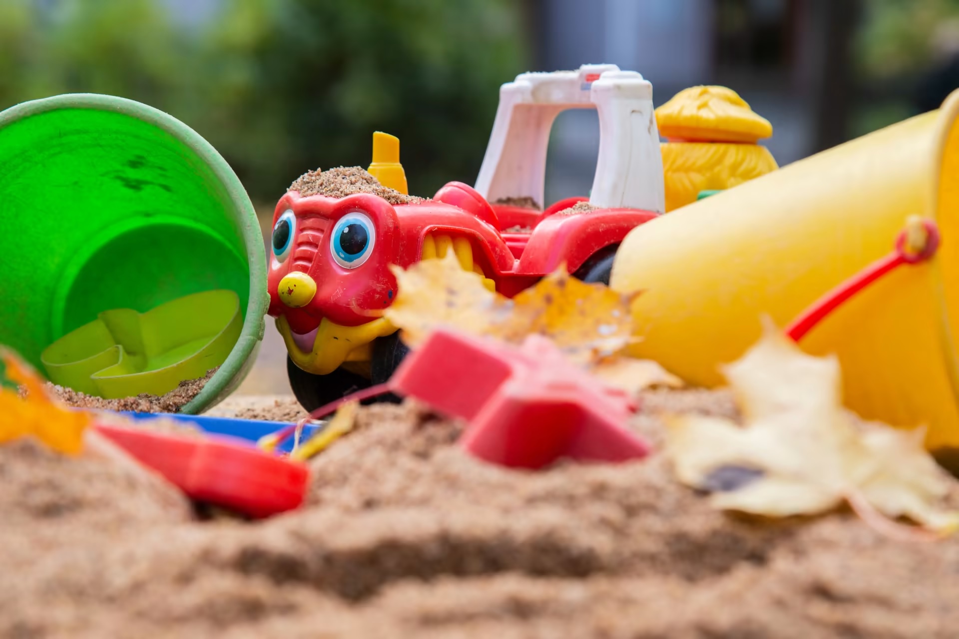 Фінляндія готова прийняти 100 дітей-сиріт з України з їх опікунами на час війни