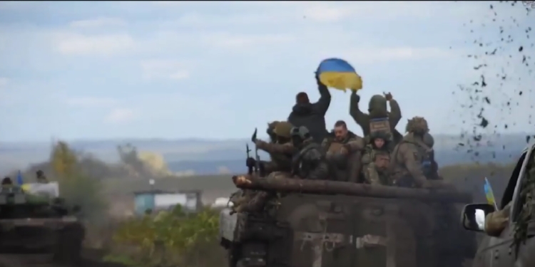 «Люди з великої літери. Наші захисники й захисниці». Привітання від Володимира Зеленського (ВІДЕО)