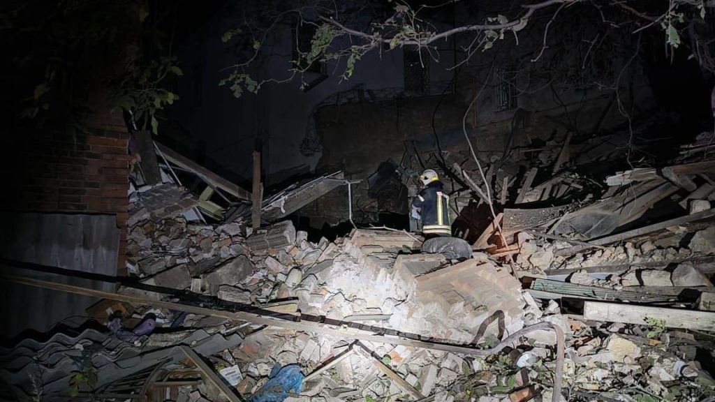 Мер Миколаєва показав руйнування в центральній частині міста внаслідок нічної ракетної атаки росіян (ФОТО) 1