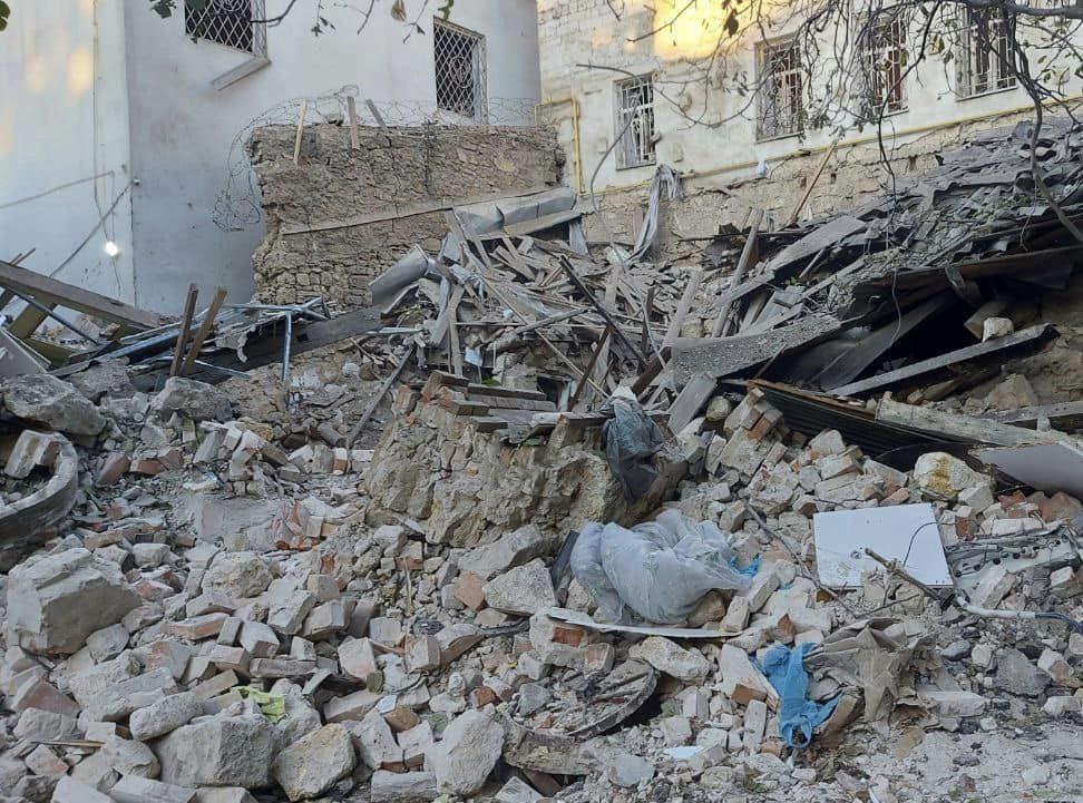 Мер Миколаєва показав руйнування в центральній частині міста внаслідок нічної ракетної атаки росіян (ФОТО) 9