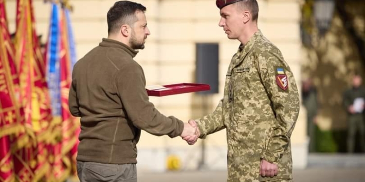 Миколаївський десантник отримав орден «Золота Зірка» з присвоєнням звання Герой України