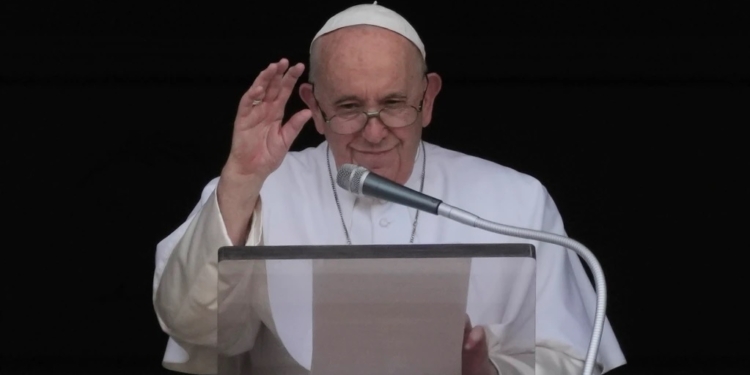 Папа Римський Франциск закликав політиків не допустити ядерної війни