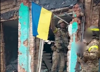 Український прапор встановлено в Невському на Луганщині (ВІДЕО)