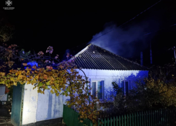 На Миколаївщині була одна пожежа за добу – в Миколаєві гасили займання даху приватного будинку (ФОТО)