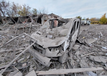 Вночі ворог атакував Миколаїв 6 ракетами С-300, зруйновано управління Держпраці (ФОТО)