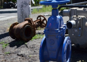 Миколаїв зневоднений. «Миколаївводоканал» обіцяє відновити водопостачання до 21.00 всім, крім мешканців Намиву