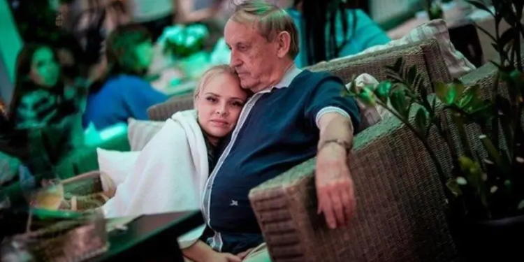 Взяли за яйця – в прямому сенсі слова. Затриманому Богуслаєву згадали пікантні фото з Московського нічного клубу (ФОТО)