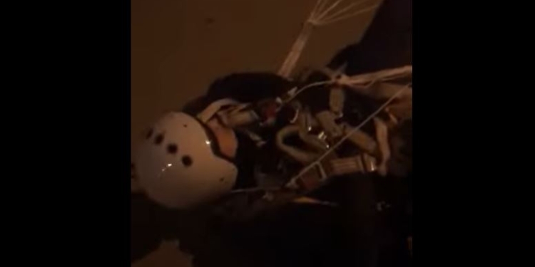 З’явилось відео з рашистським пілотом, який сам вистрибнув, а літак з ракетами врізався в будинок в Єйську (ВІДЕО)