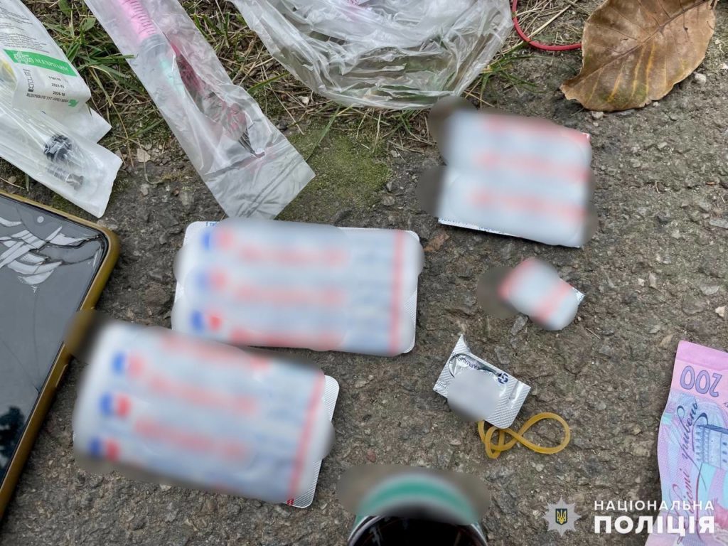 За збут наркотиків слідчі поліції на Миколаївщині затримали жінку та повідомили їй про підозру (ФОТО)  3
